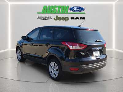 2016 Ford Escape, $8340. Photo 3