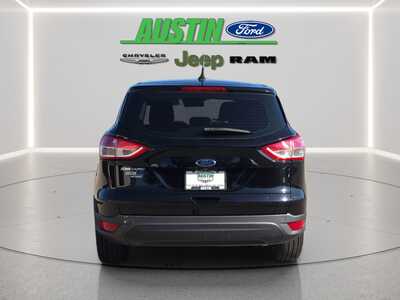 2016 Ford Escape, $8340. Photo 4