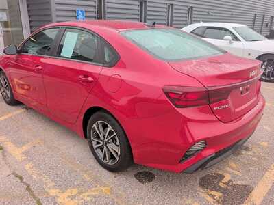 2023 Kia Forte, $18040. Photo 6