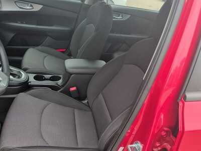 2023 Kia Forte, $18040. Photo 8