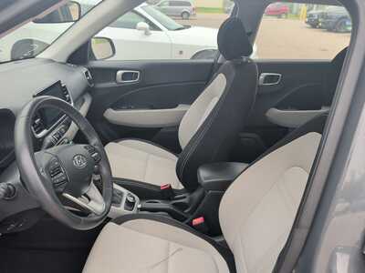 2025 Hyundai Venue, $20130. Photo 9