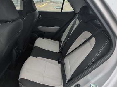 2025 Hyundai Venue, $20030. Photo 12