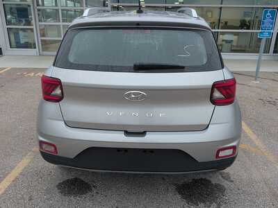 2025 Hyundai Venue, $20030. Photo 4