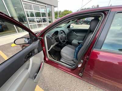 2007 Ford Focus, $5340. Photo 10
