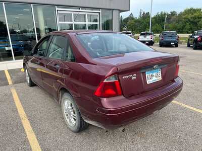 2007 Ford Focus, $5340. Photo 8