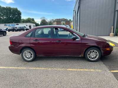 2007 Ford Focus, $5340. Photo 1