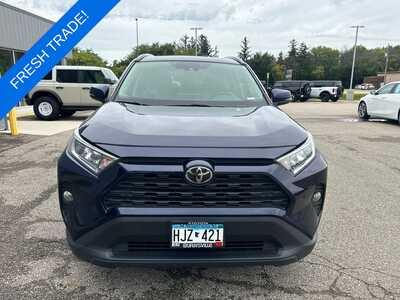 2019 Toyota RAV4, $25140. Photo 3