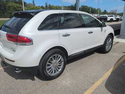 2015 Lincoln MKX, $16035. Photo 4