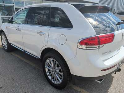 2015 Lincoln MKX, $16035. Photo 6
