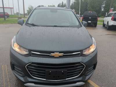 2022 Chevrolet Trax, $17870. Photo 2