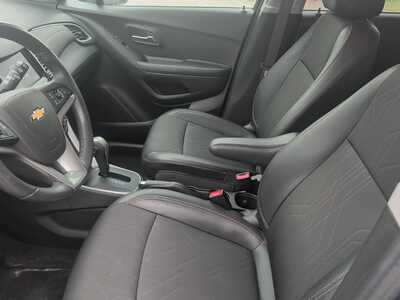 2022 Chevrolet Trax, $17870. Photo 9