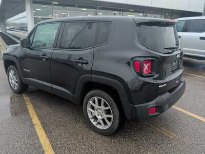 2023 Jeep Renegade, $19340. Photo 3