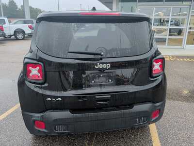 2023 Jeep Renegade, $19340. Photo 4