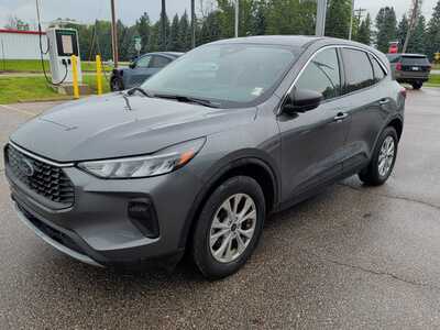 2023 Ford Escape, $24340. Photo 1