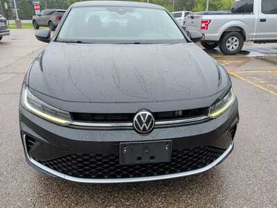 2025 Volkswagen Jetta, $19340. Photo 8