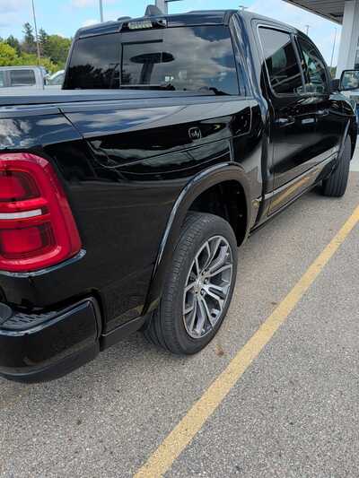 2025 RAM 1500 Crew Cab, $61840. Photo 8