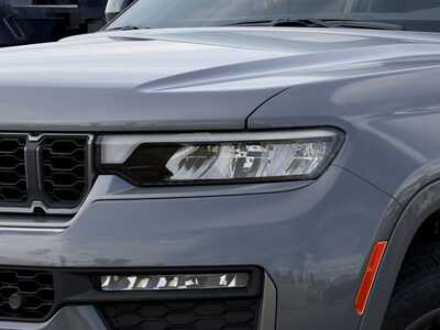 2027 Jeep Grand Cherokee L, $57384. Photo 10
