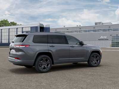2027 Jeep Grand Cherokee L, $57384. Photo 4