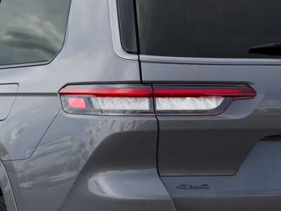 2027 Jeep Grand Cherokee L, $57384. Photo 9