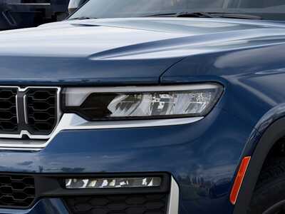 2027 Jeep Grand Cherokee, $48888. Photo 10