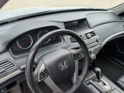 2012 Honda Accord, $8130. Photo 10