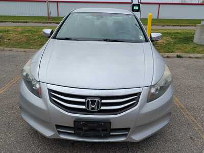 2012 Honda Accord, $8130. Photo 2