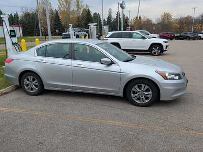 2012 Honda Accord, $8130. Photo 4