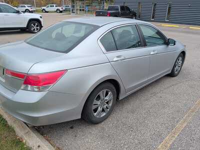 2012 Honda Accord, $8130. Photo 5