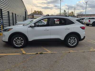 2021 Ford Escape, $18240. Photo 2