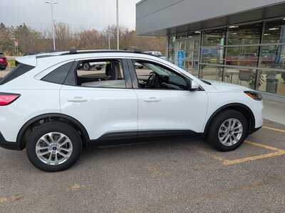 2021 Ford Escape, $18240. Photo 7