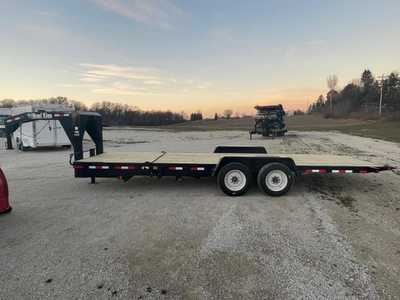 2023 Road King 8.5x33, $14500.00. Photo 2