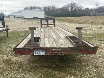 1995 Kiefer Manufacturing Gooseneck Flatbed, $6000.00. Photo 3