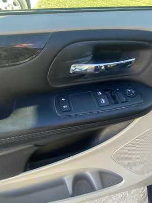 2015 Dodge Caravan, Grand, $5900. Photo 11