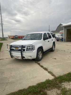 2014 Chevrolet Tahoe, $6900. Photo 4