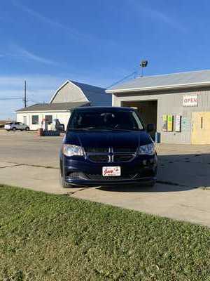 2015 Dodge Caravan, Grand, $6900. Photo 3