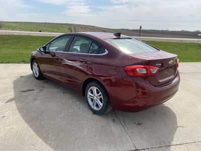2016 Chevrolet Cruze, $8900. Photo 6