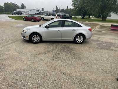 2012 Chevrolet Cruze, $2900. Photo 1