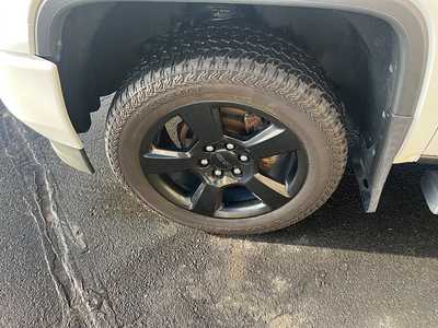 2017 GMC 1500 Crew Cab, $22399. Photo 12