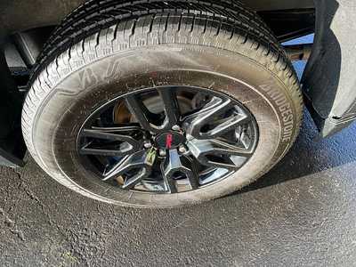2021 GMC 1500 Crew Cab, $33940. Photo 12