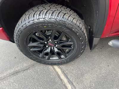 2019 GMC 1500 Crew Cab, $30799. Photo 12