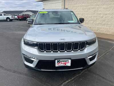 2023 Jeep Grand Cherokee, $32780. Photo 2