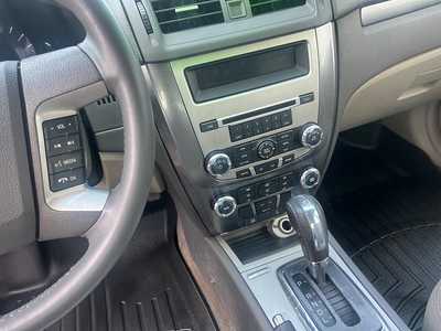 2011 Ford Fusion, $4999. Photo 10