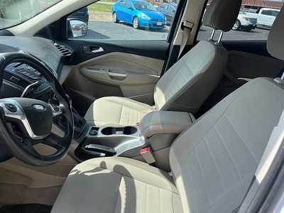 2016 Ford Escape, $8450. Photo 7