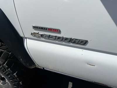 2002 Chevrolet 2500 Crew Cab, $13860. Photo 11