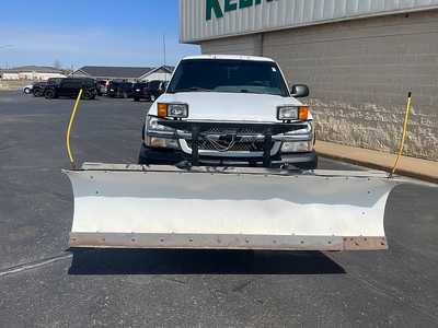2002 Chevrolet 2500 Crew Cab, $13860. Photo 2