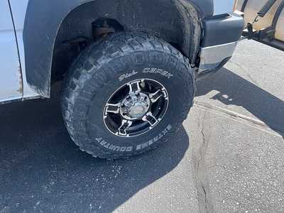 2002 Chevrolet 2500 Crew Cab, $13860. Photo 8