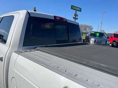 2014 RAM 1500 Crew Cab, $16850. Photo 4