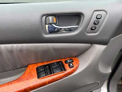 2010 Toyota Sienna, $6990. Photo 11