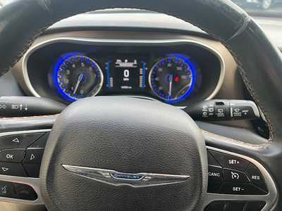 2017 Chrysler Pacifica, $10655. Photo 12
