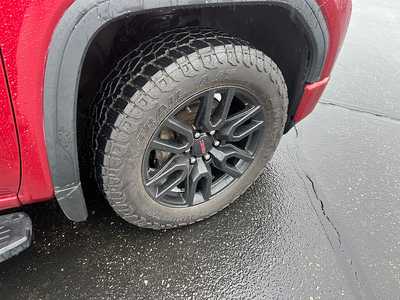 2019 GMC 1500 Crew Cab, $33990. Photo 8